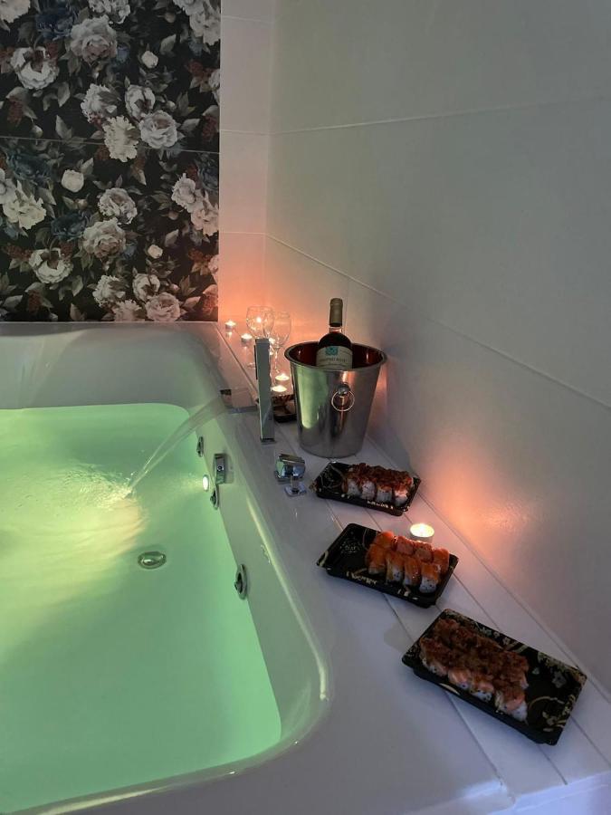 Apartment Simone Лечче Екстер'єр фото