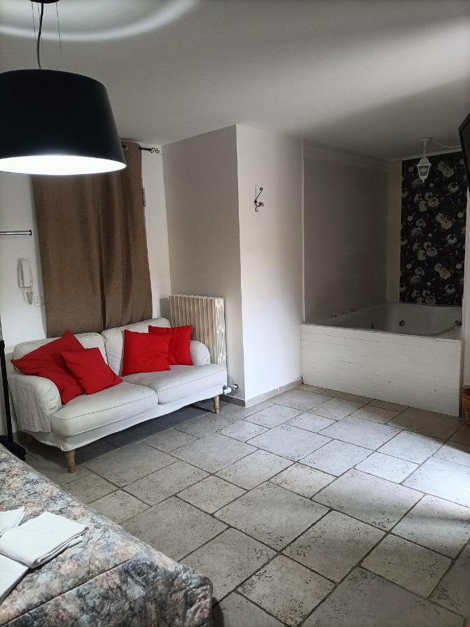 Apartment Simone Лечче Екстер'єр фото