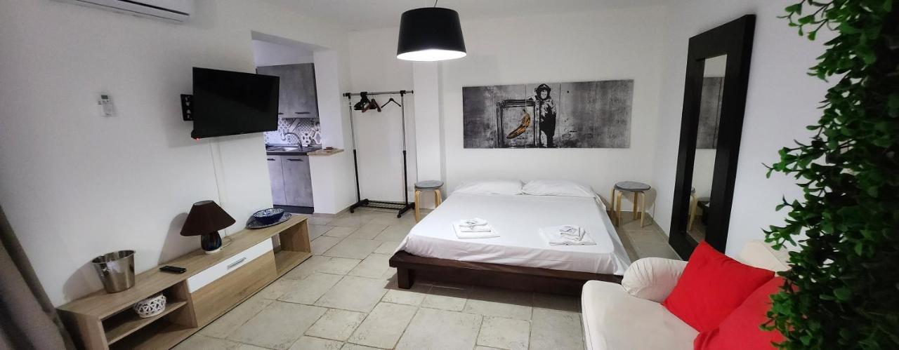 Apartment Simone Лечче Екстер'єр фото